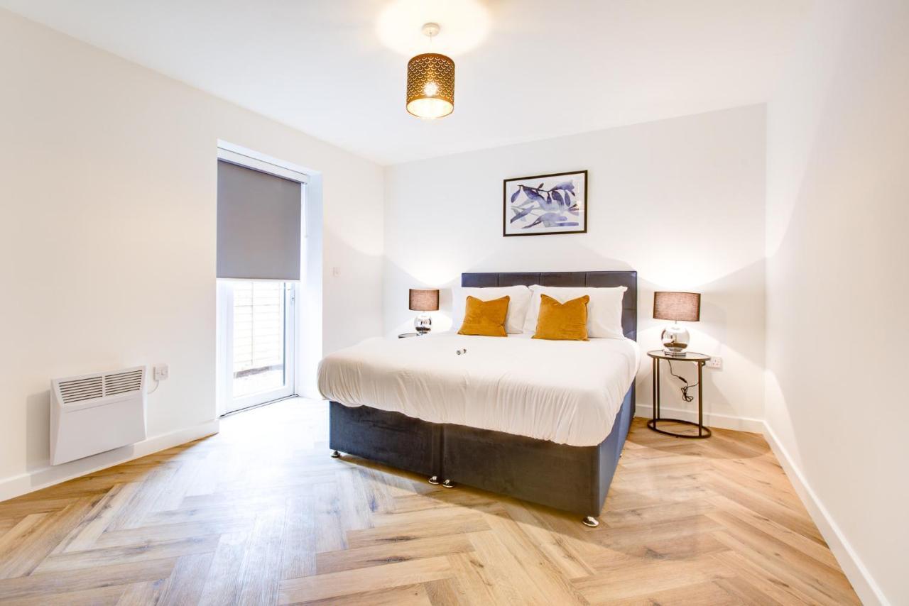 Hybrid Resi - Mitcham Close To Tooting And Wimbledon Esterno foto