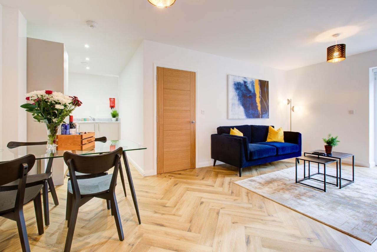 Hybrid Resi - Mitcham Close To Tooting And Wimbledon Esterno foto