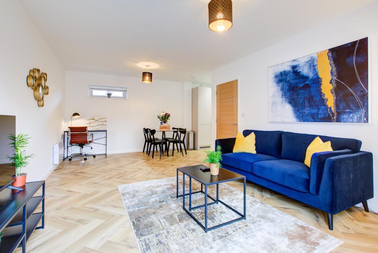 Hybrid Resi - Mitcham Close To Tooting And Wimbledon Esterno foto