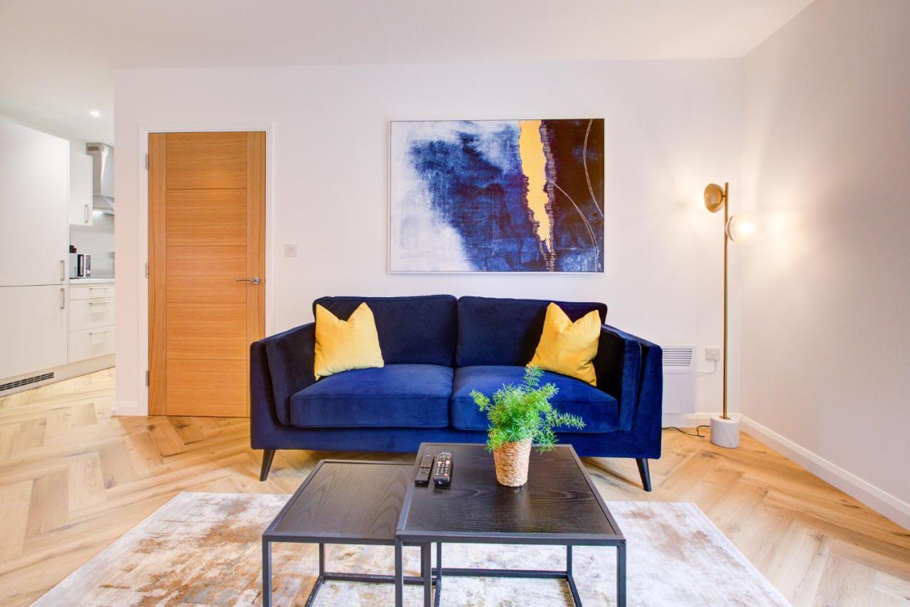 Hybrid Resi - Mitcham Close To Tooting And Wimbledon Esterno foto