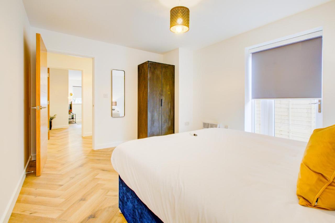 Hybrid Resi - Mitcham Close To Tooting And Wimbledon Esterno foto