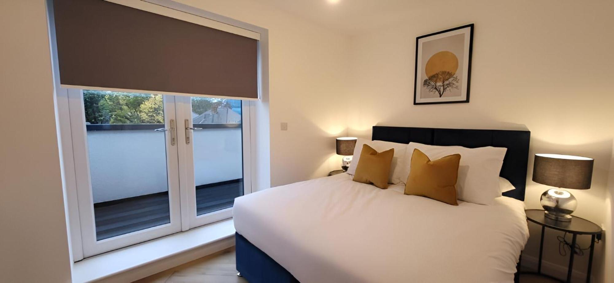 Hybrid Resi - Mitcham Close To Tooting And Wimbledon Esterno foto